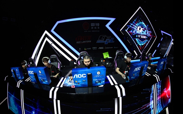 她精湛的技 她精湛的技