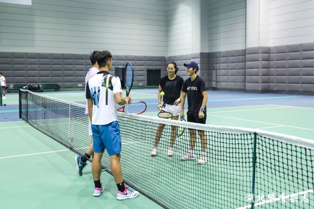 继续为球迷 继续为球迷